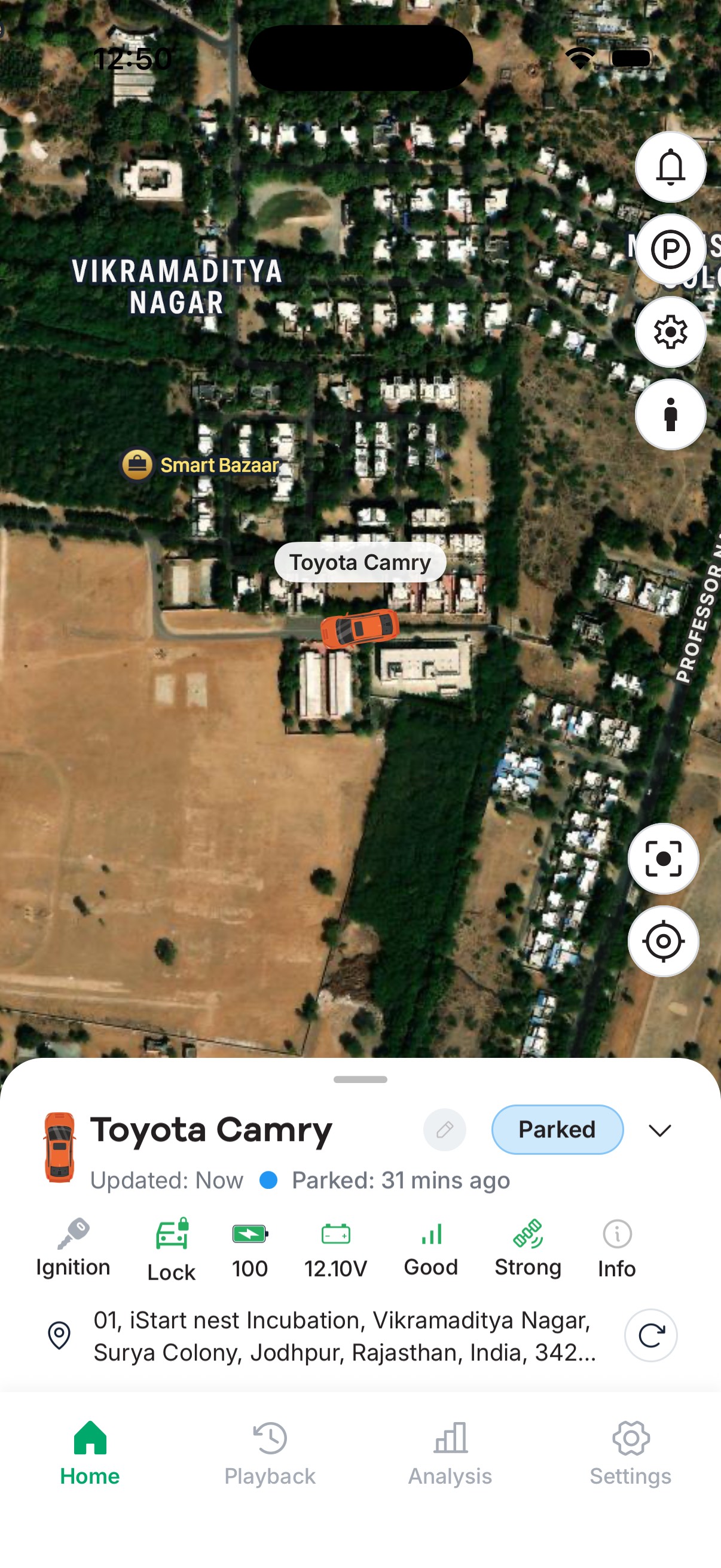Lamrod GO live tracking screen showing a vehicle on a satellite map with ignition, lock, battery, and signal status